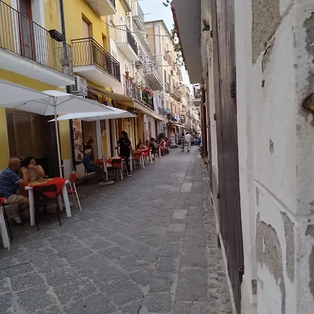 Vicolo Fortuna Holiday