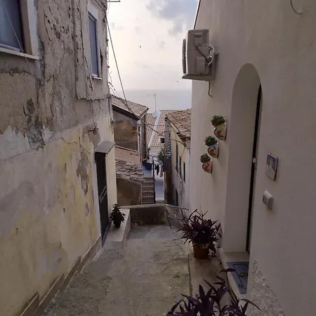 Vicolo Fortuna Holiday home